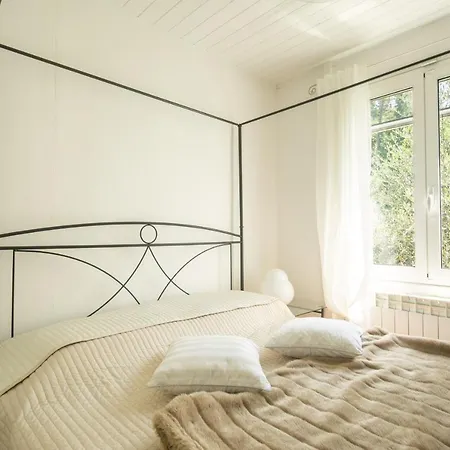 Casina Delle Fate By Vacavilla Villa *